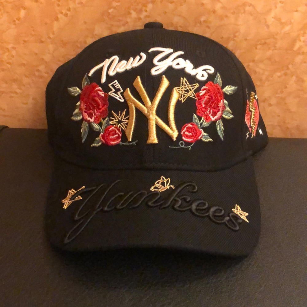 Customized NY Yankees Cap 🧢